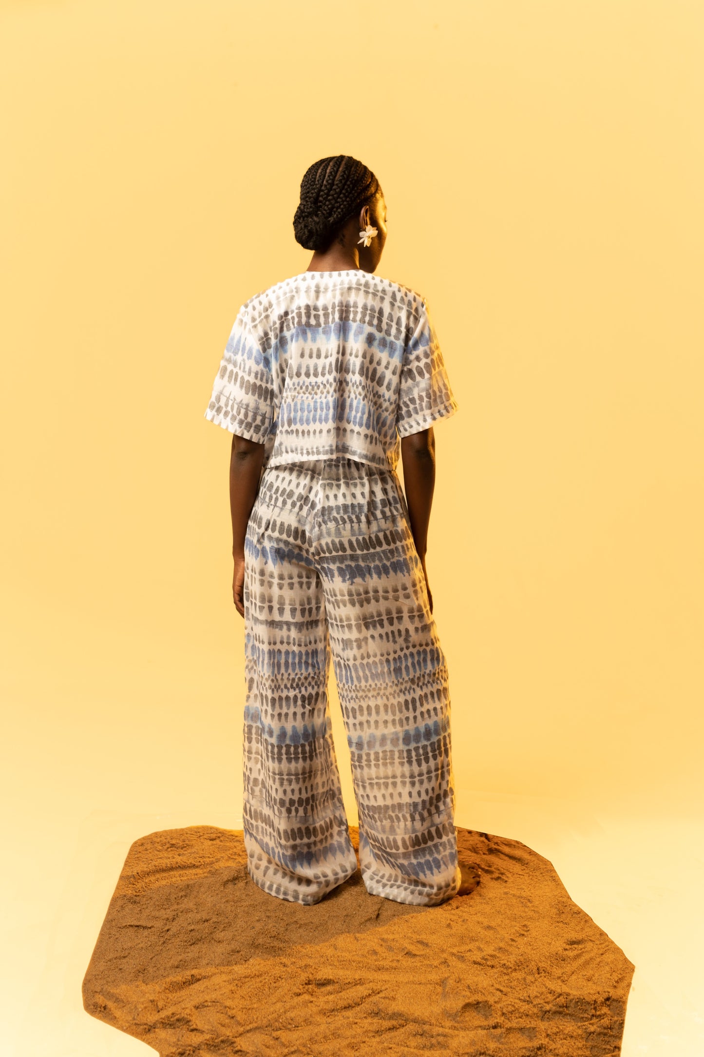 NAIA SET